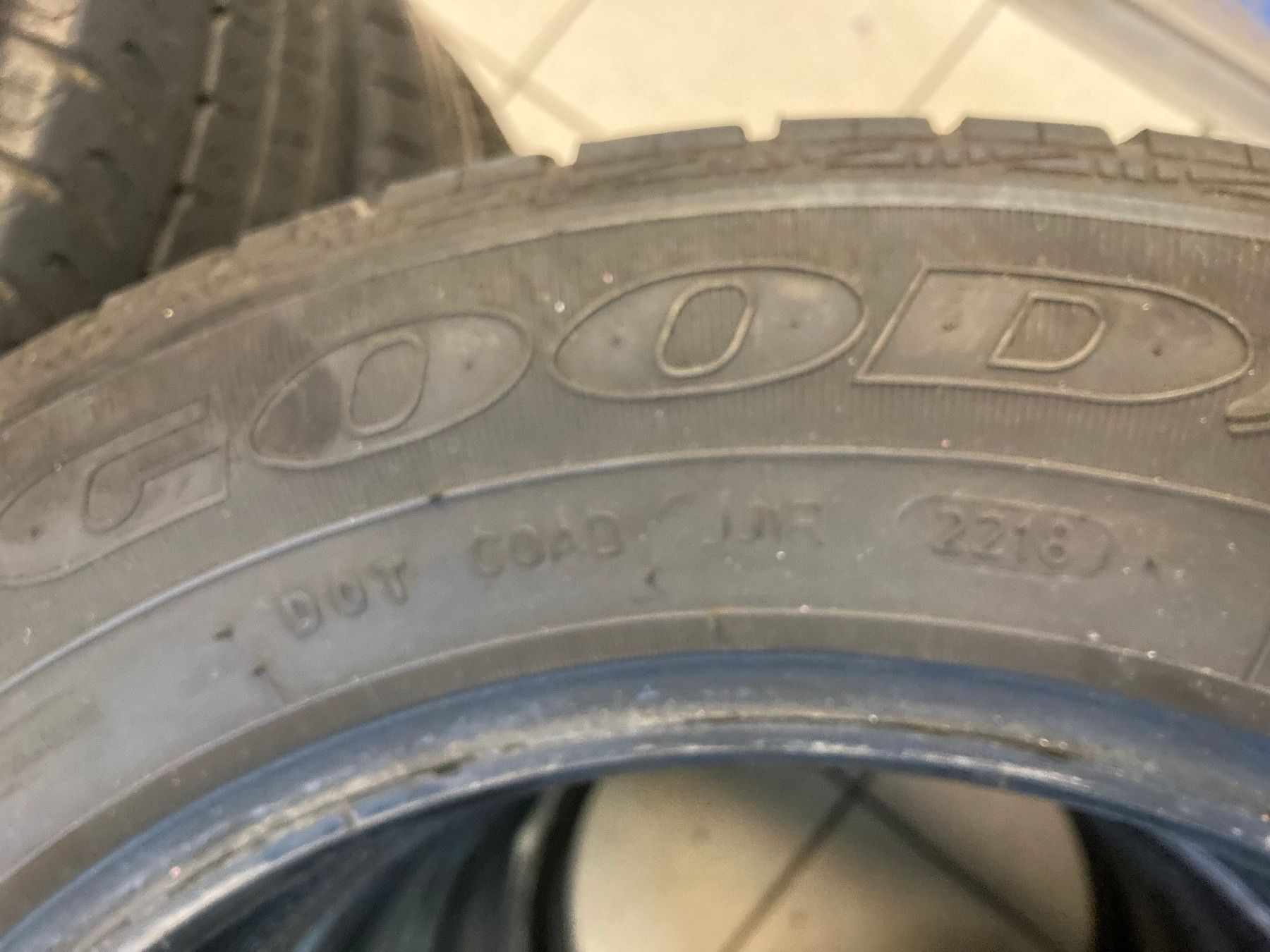 Goodyear Pneumatici & Ruote complete: 185/65R15 Sommerpneu – Usato da Cham venduto da WB2223 2