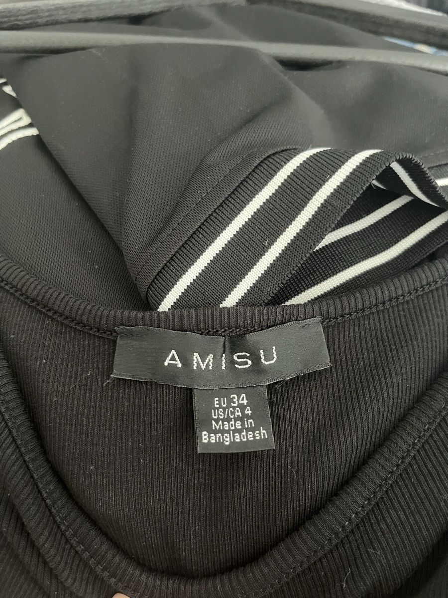 Vestiti: Schwarzes midikleid mit Schlitz – Nuovo (secondo la descrizione) da Bellikon venduto da Ruth_62 2