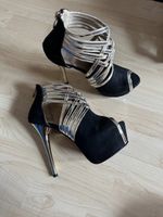 High Heels schwarz/gold