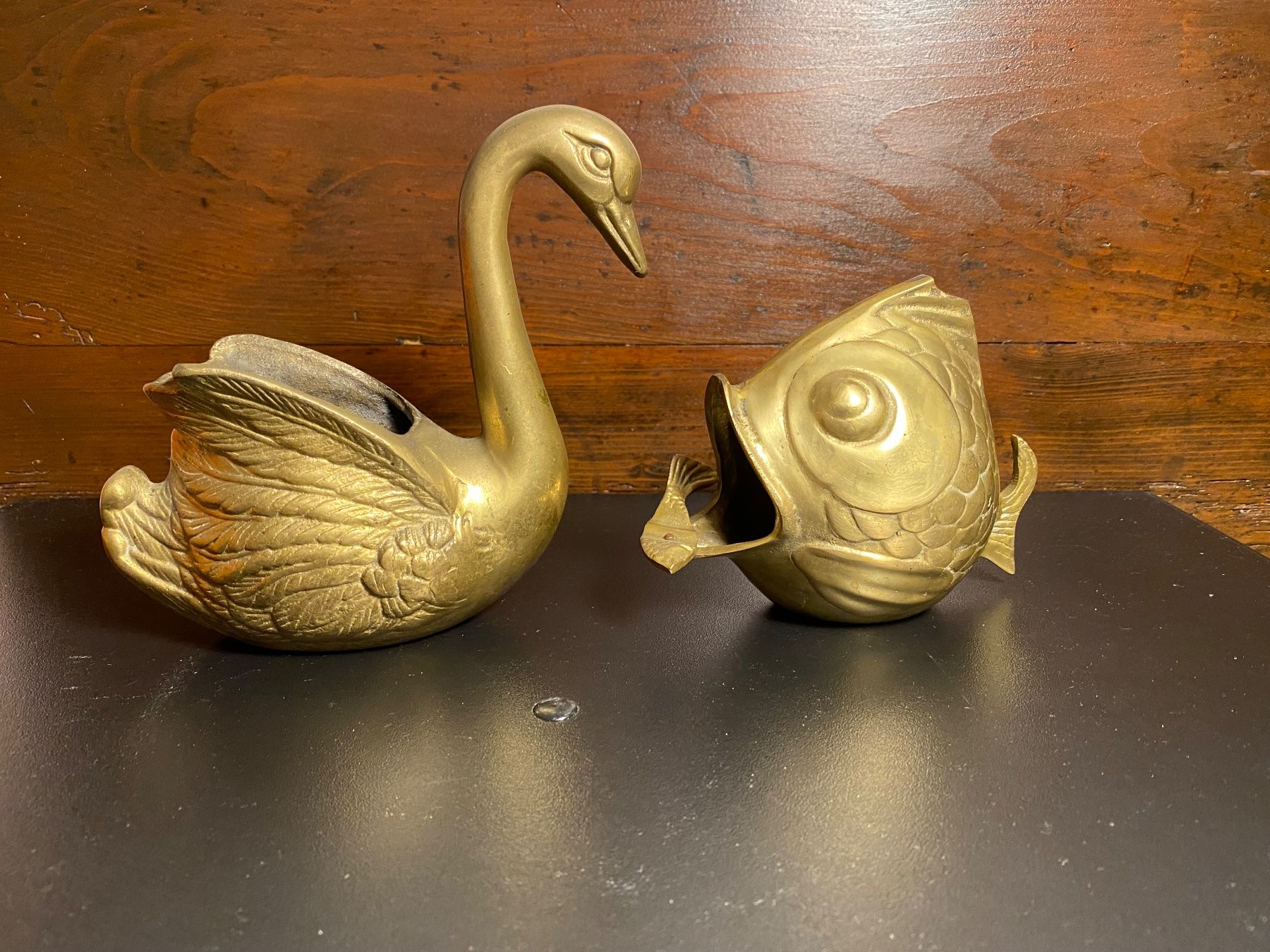 Statuette: Vintage Klassiker: Messing Schwan und Fisch – Usato da Rorbas venduto da tun_m7fz