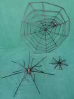 Spinnennetz Dekorationen aus Metall gebraucht 3 Stück