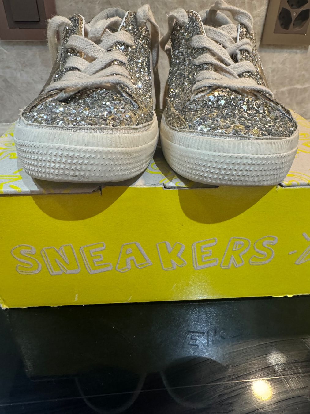 Golden Goose Scarpe per ragazze: Basket Golden Goose T32 – Usato da Conches venduto da chn_hgl6 6