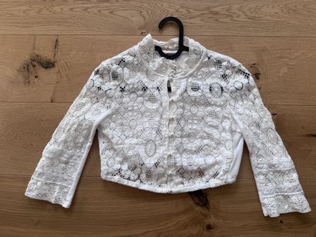 Julia Trentini Dirndlbluse aus Spitze – Grösse 36