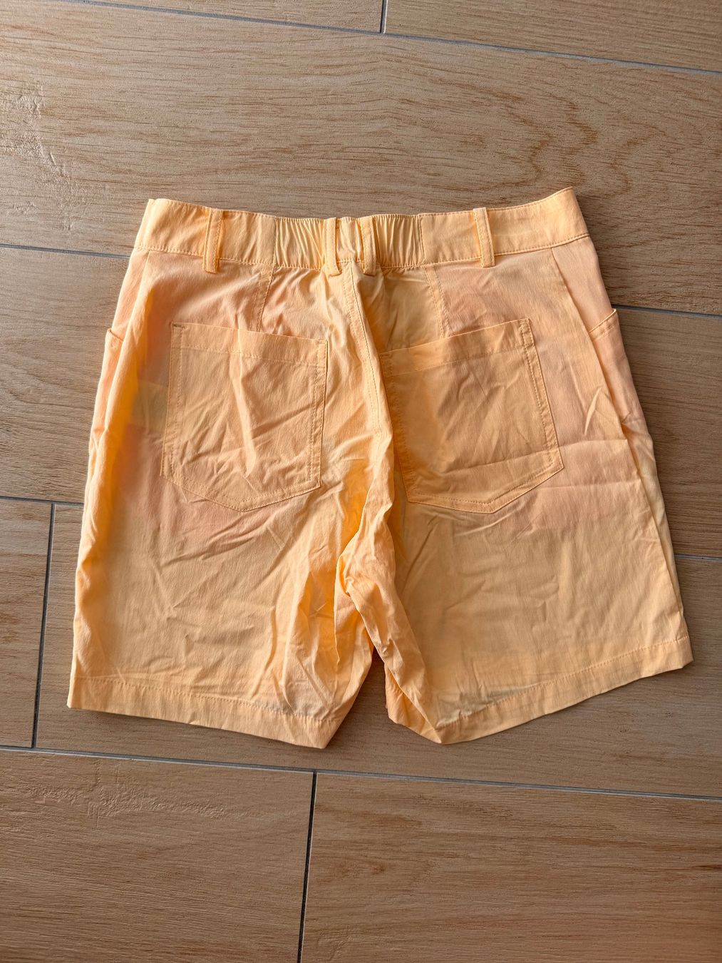 Pantaloni: Short de Golf RÖHNISCH orange/jaune – Nuovo e nell'imballaggio originale da La conversion venduto da Repio 1