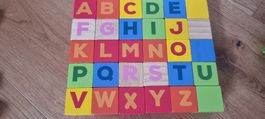 playtive junior: ABC-Lernspielzeug als Holz-Buchstaben-Set
