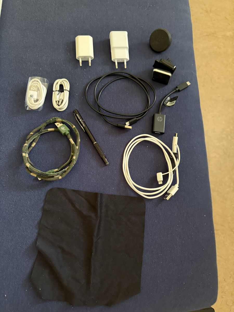 Caricabatterie: Lade Adapter Ladekabel Handy Halter – Usato da Kriens venduto da Ceer25