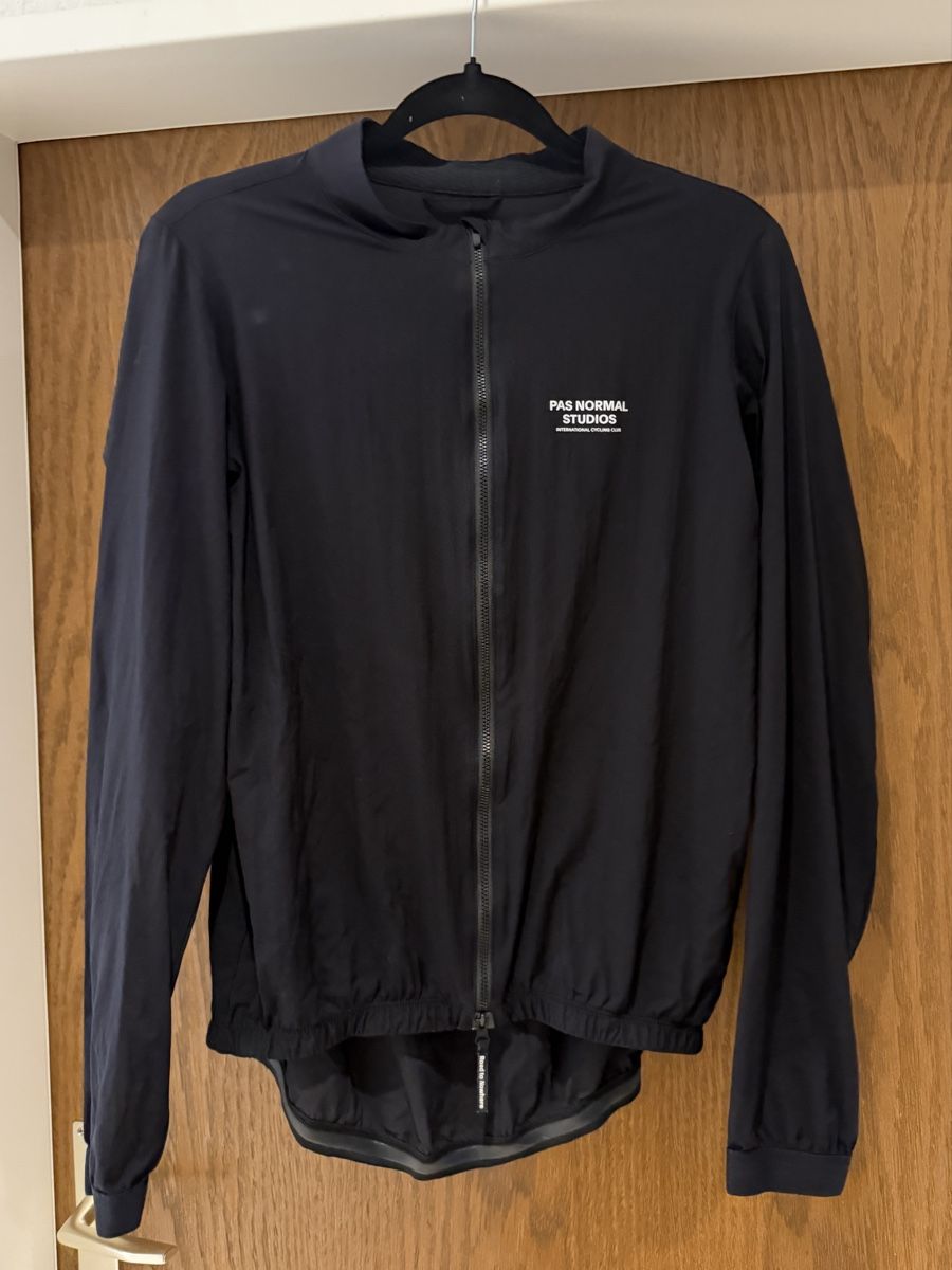 Pas Normal Studios Jacken: Pas Normal Studios Jacket Stowaway – Gebraucht aus Igis von y6nn7ck 1