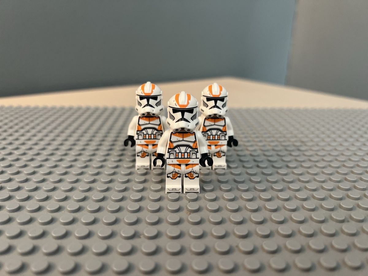 Star Wars Statuette: LEGO Star Wars 212th Clone Trooper Squad + Commander Cody – Usato da Zürich venduto da Quentin999 3