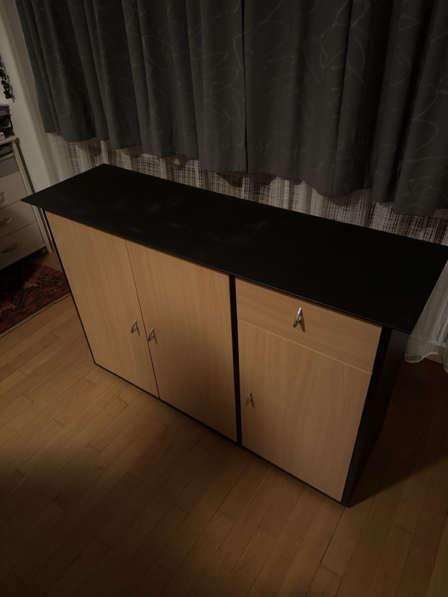 Cassettiere: Sidebord Holzoptik/Schwarz Gebraucht – Usato da Bern venduto da mauuricceee 2