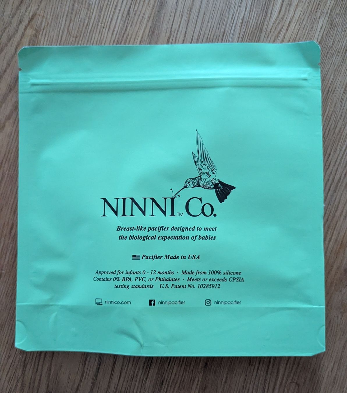 Nuggis & Nuggiketten: Ninni Co. Pacifier Oatmeal – Neu und originalverpackt aus Olten von leefly 1