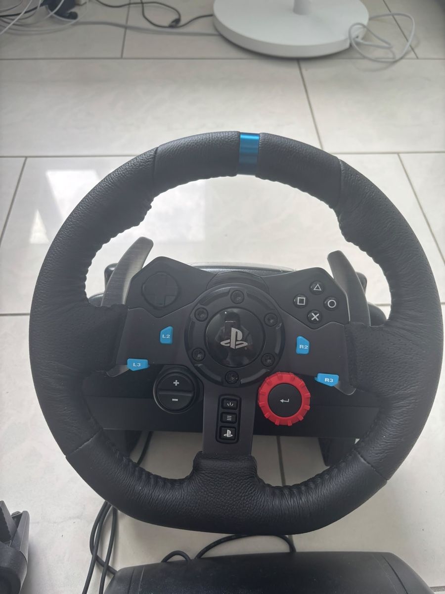 Sistema di controllo: Logitech G29 Lenkrad mit Pedale und Handschaltung – Usato da Oberengstringen venduto da Chrisz99 1