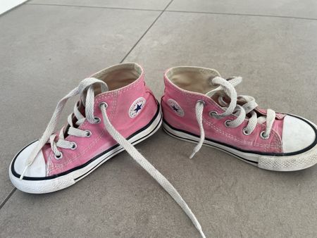 Converse Pink 25