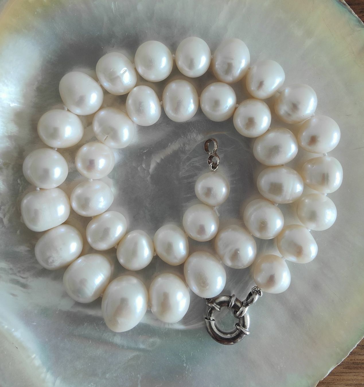 Catenine: Süsswasserperlencollier, fantastisch grosse Perlen – Nuovo e nell'imballaggio originale da Rümlang venduto da 21f 1