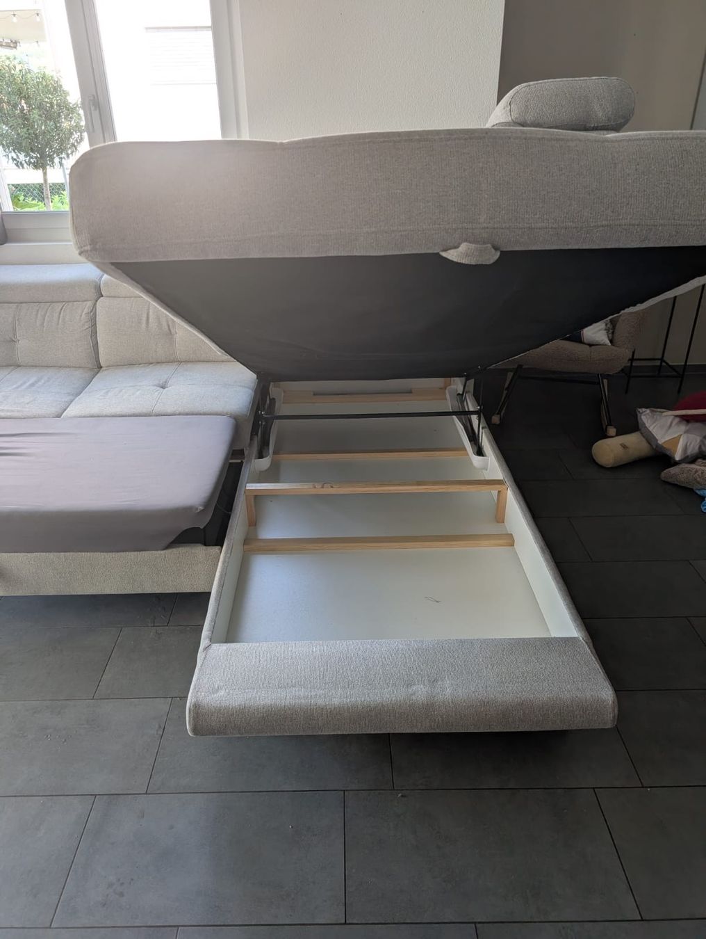 Conforama Sofas: Ecksofa mit Schlaffunktion und Stauraum – Gebraucht aus Höri von Riccik94 3