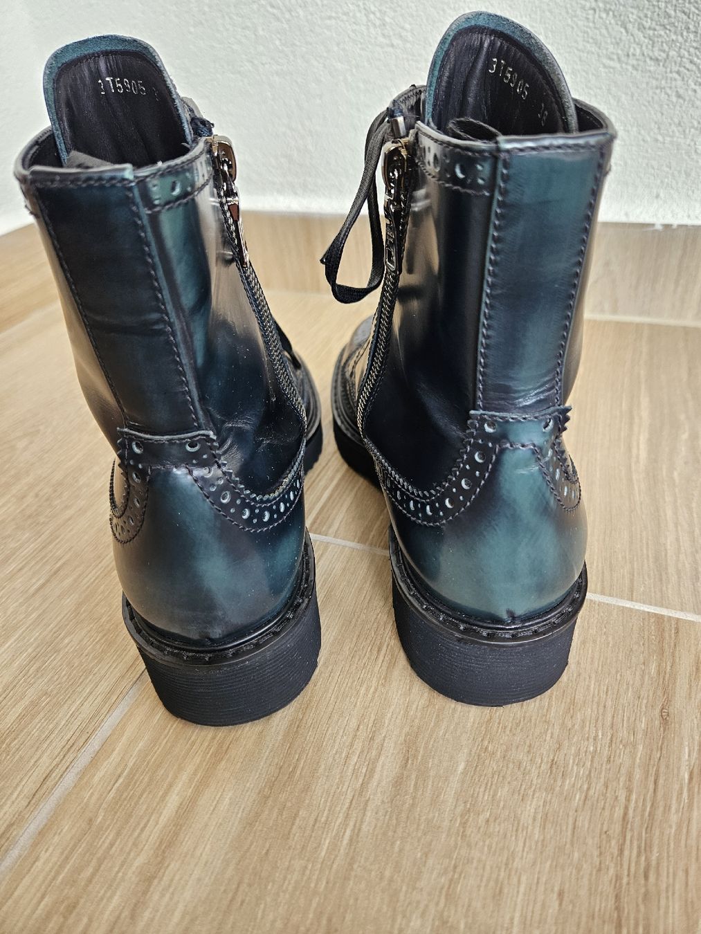 Prada Scarpe da donna: Prada Stiefel Damen Leder Gr. 38 – Nuovo (secondo la descrizione) da Zuzwil SG venduto da Loeni11 3