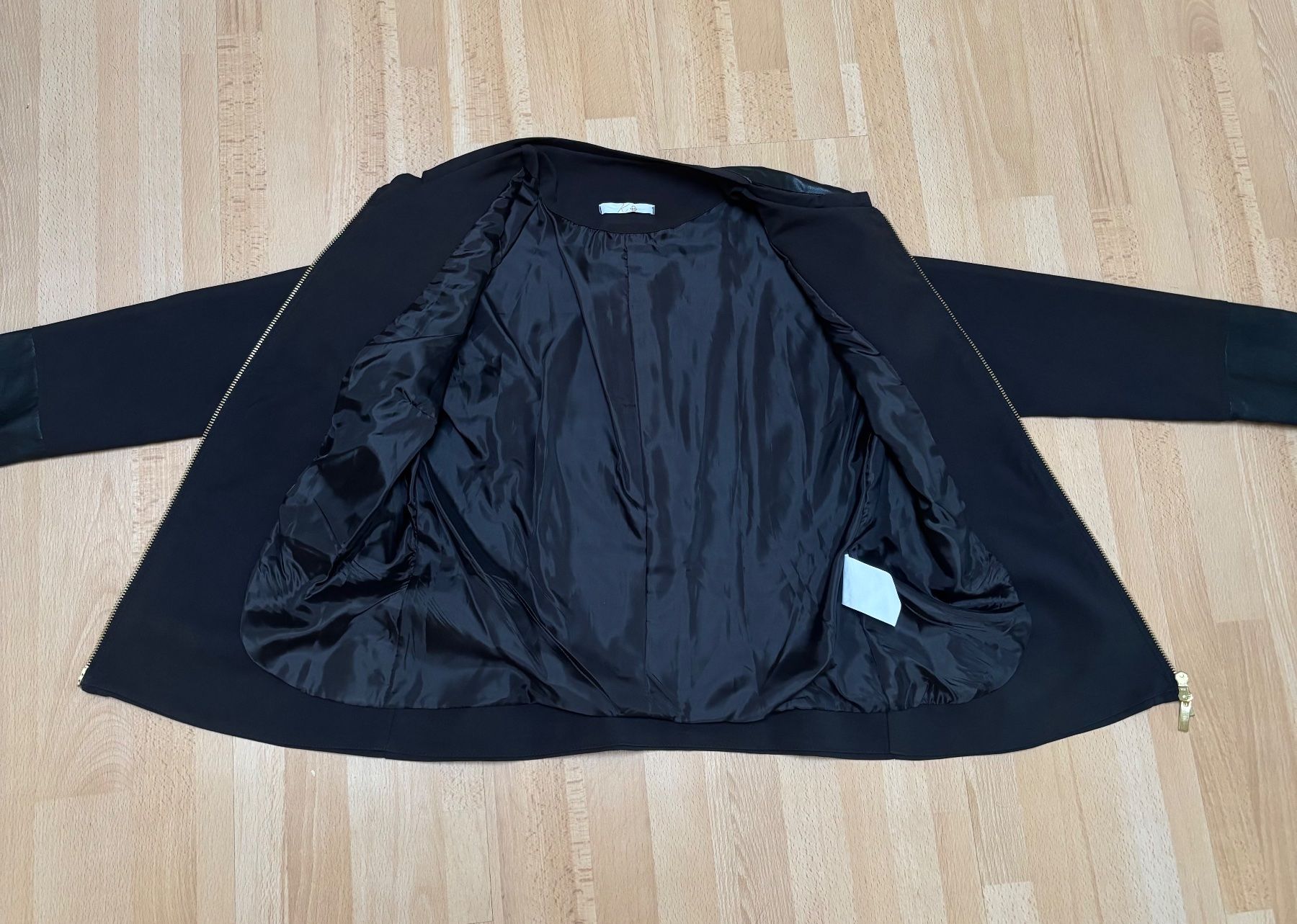 Giacche: Neue Kunstleder Jacke - schwarz - Grösse S – Usato da Zofingen venduto da Justizia_01 5