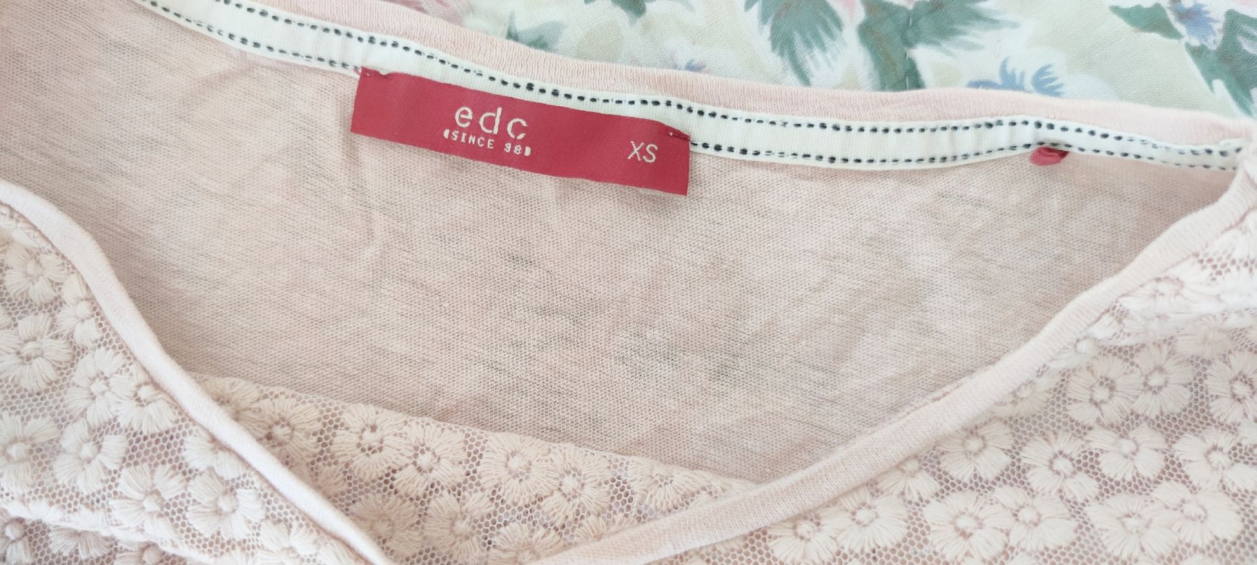 Esprit T-Shirts: Spitzenshirt von Esprit Gr. XS – Gebraucht aus Grünen von Coia 1