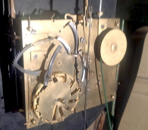 Orologi da terra & Orologi da parete: Pendule Neuchâteloise  fin 18ème – Usato da Ponts-de-Martel venduto da Henri-Louis 5