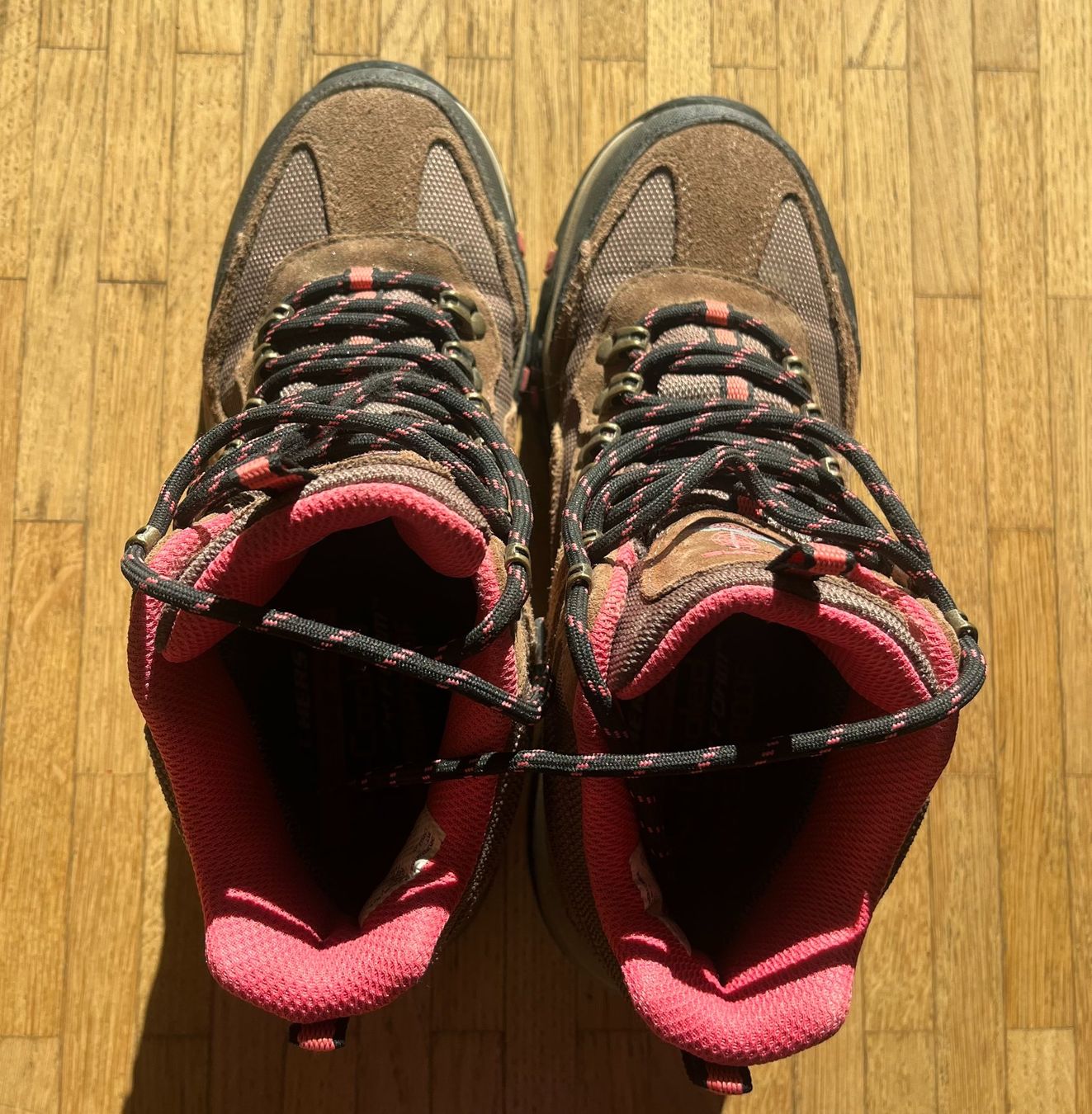 Skechers Damenschuhe: Skechers Wasserdichte Wanderschuhe – Gebraucht aus Zürich von Marghensy 2
