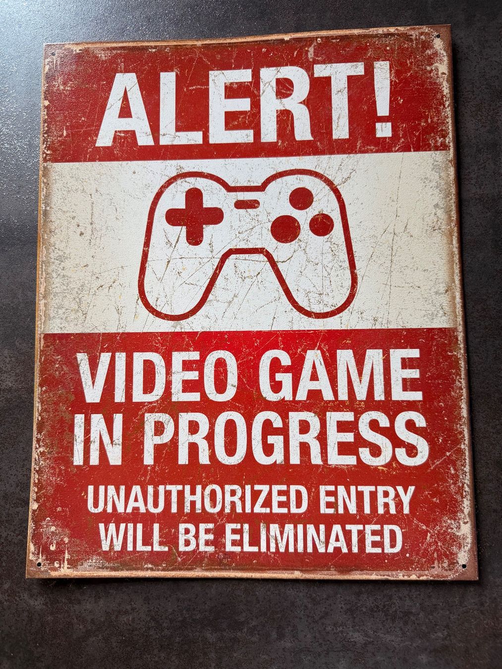 Lavagne: Pancarte metal "Video Game In Progress" style retro – Usato da Lausanne venduto da cat_656q