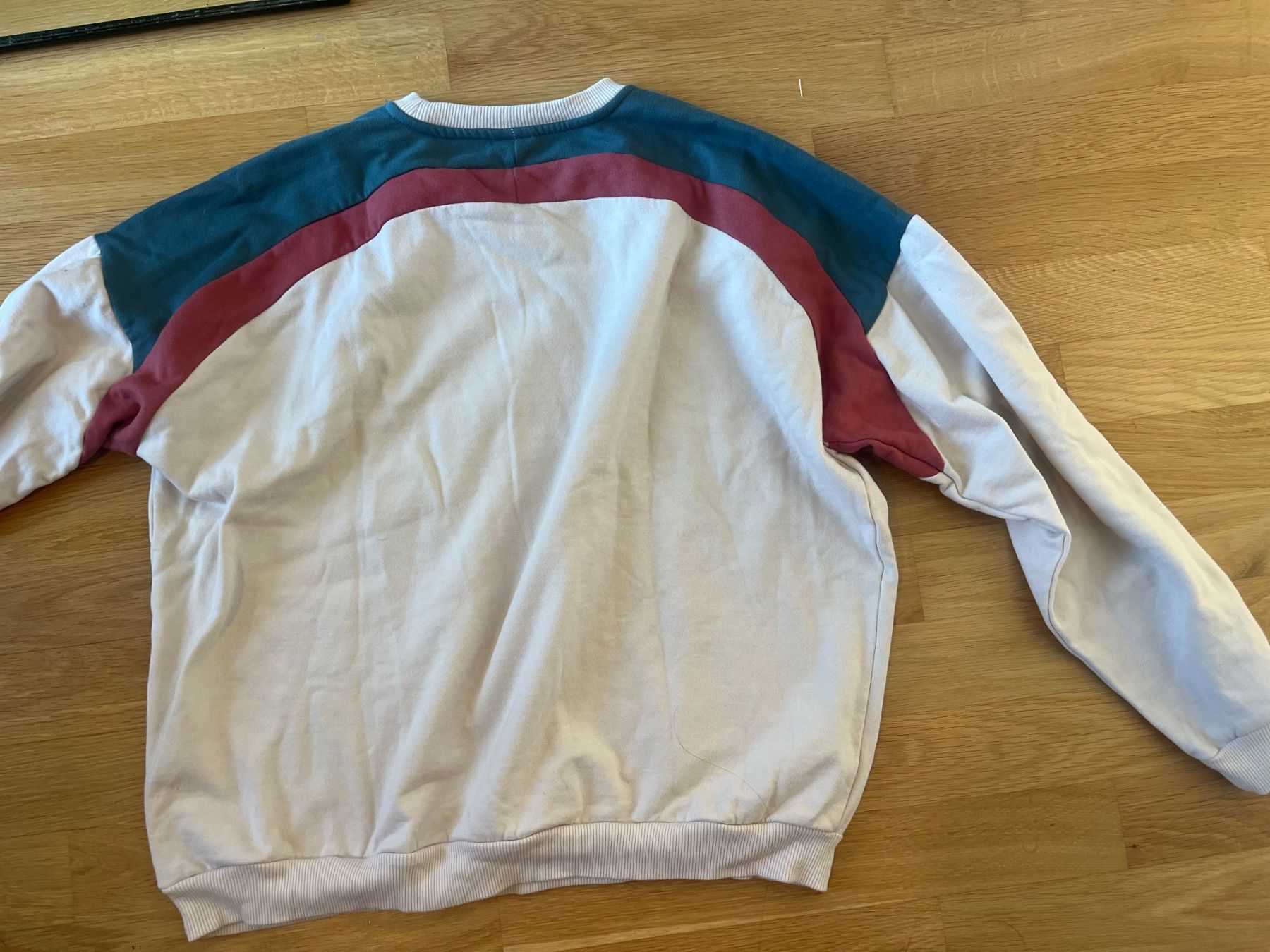 Kaotiko Pullover & Sweatshirts: Kaotiko Pullover – Gebraucht aus Zürich von tts_rb9d 1