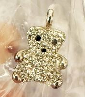 Neuer glitzernder Bärenanhänger
