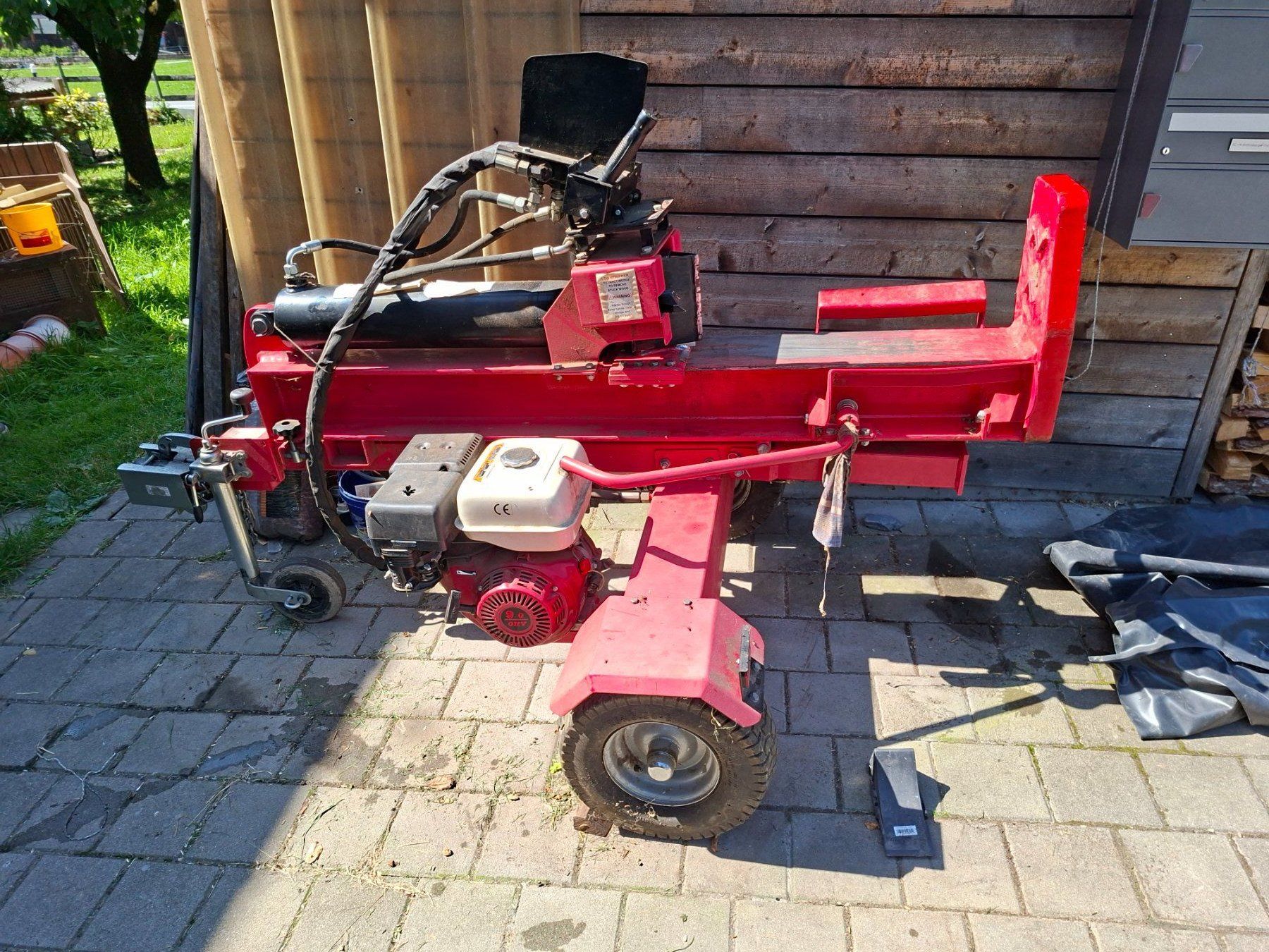 Alle Maschinen: Holzspaltmaschine mit Benzinmotor – Gebraucht aus Grüsch von sasauna 1