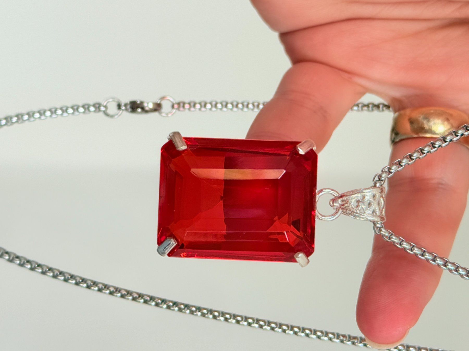 Colliers: 100 Ct Loose Gemstone Certified COLLIER – Neuf avec emballage d'origine à Genève par AWWA 3