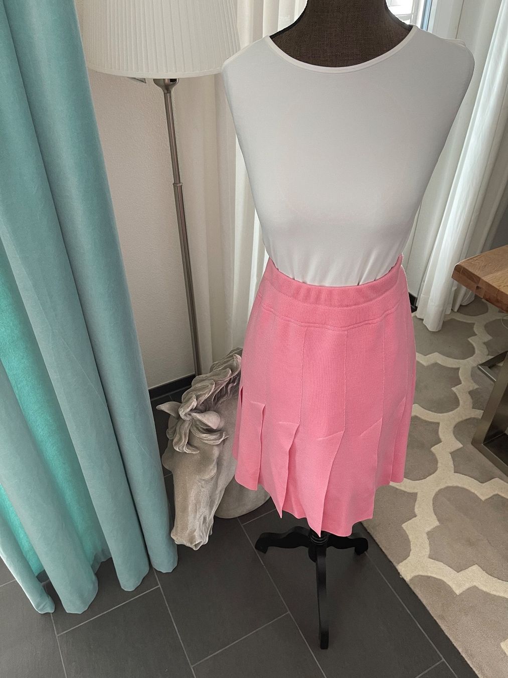 Escada Gonne: ESCADA 100 % Schurwolle wunderschöne Rock – Usato da Winkel venduto da Glamour4You 5