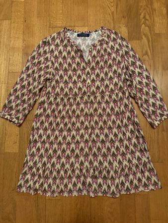Hochwertiges Kleid von Va bene in Grösse S. Nie getragen!