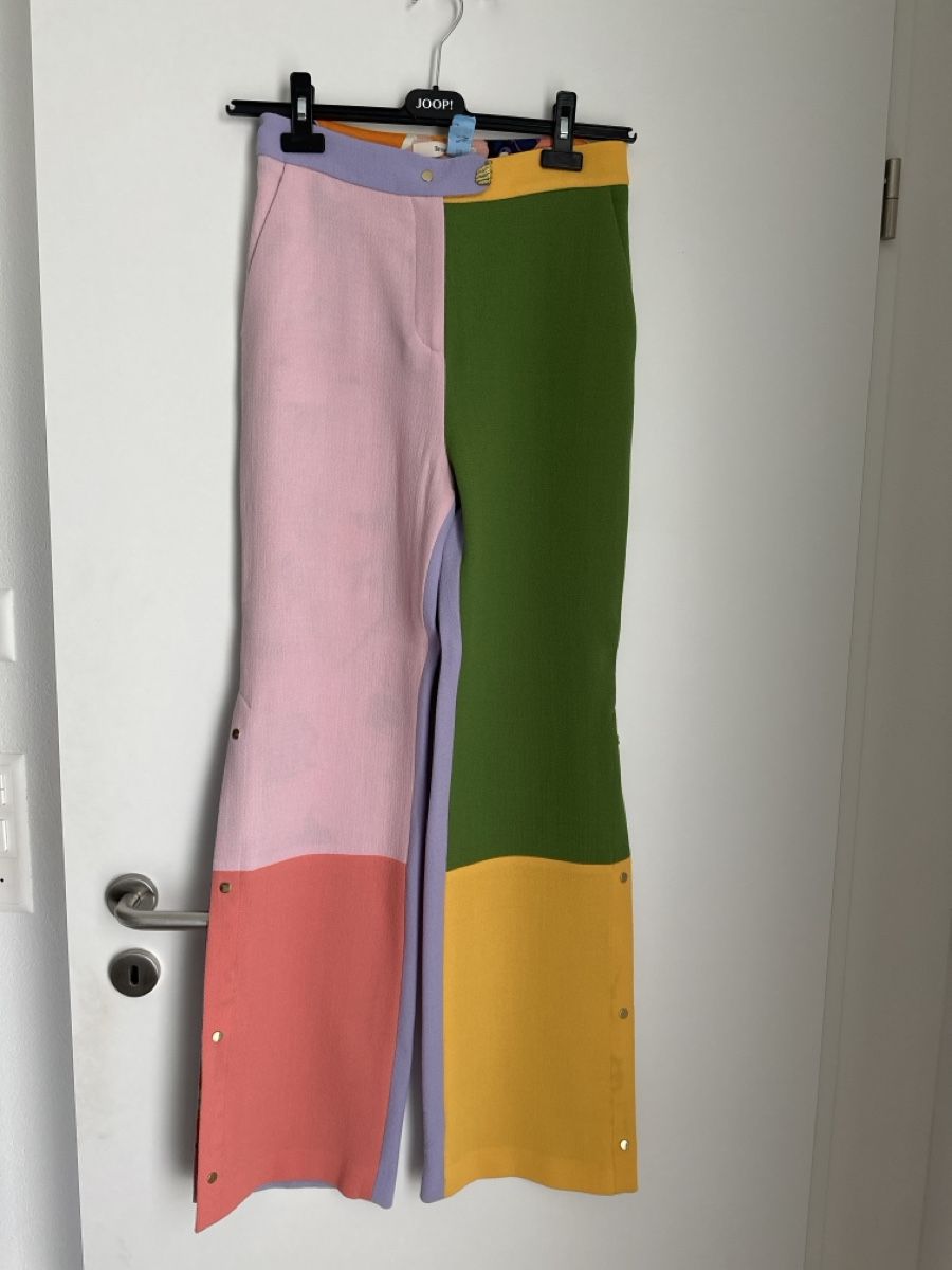 Pantaloni: Hose Brogger Patchwork 100% Wolle Grösse SX neuwertig – Usato da Othmarsingen venduto da Darija7
