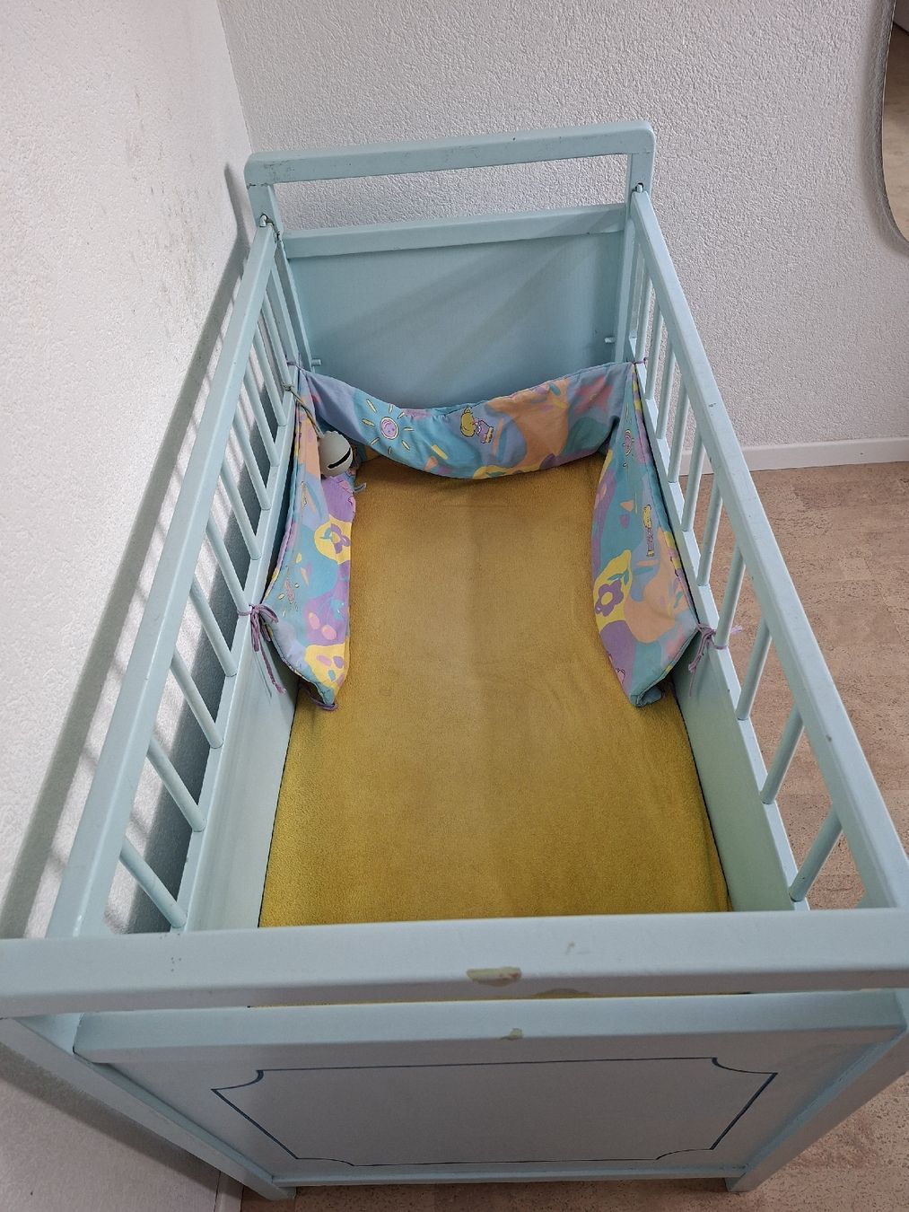Letti: Babybett hellblau – Usato da Zäziwil venduto da Maarty