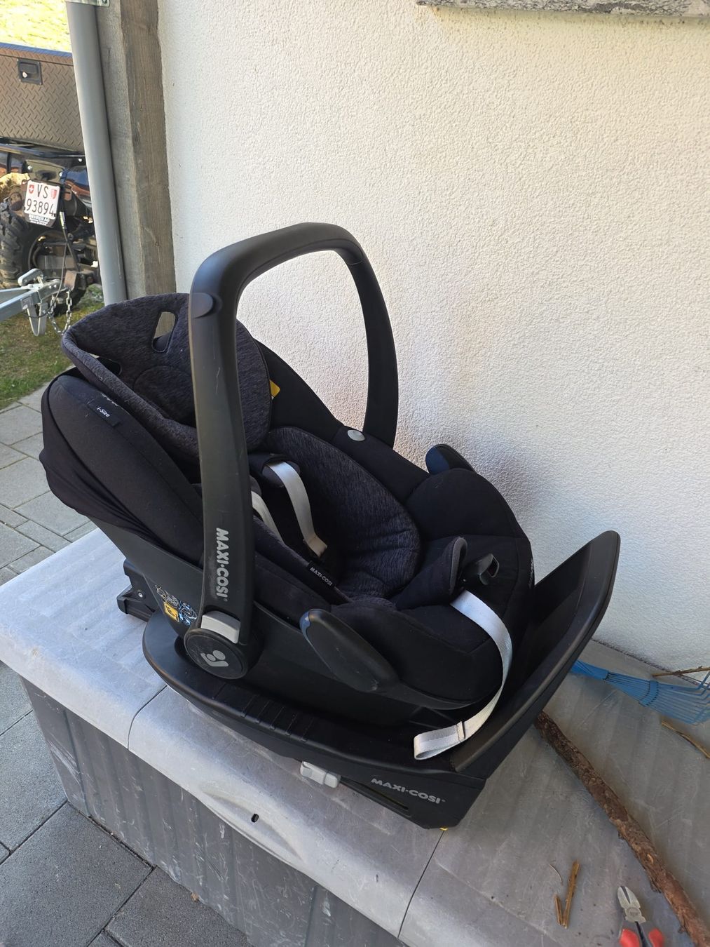 Maxi-Cosi Seggiolini per auto: Maxi-Cosi Babyschale Pebble – Usato da Bellwald venduto da Krabby94