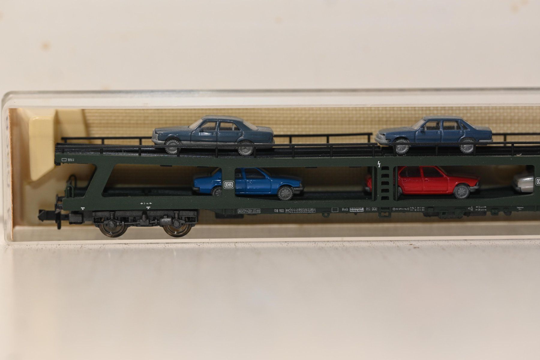 Fleischmann Modelleisenbahnen: Wagen mit Autos beladen Fleischmann Spur N – Gebraucht aus Laupen ZH von Zmoewe 1