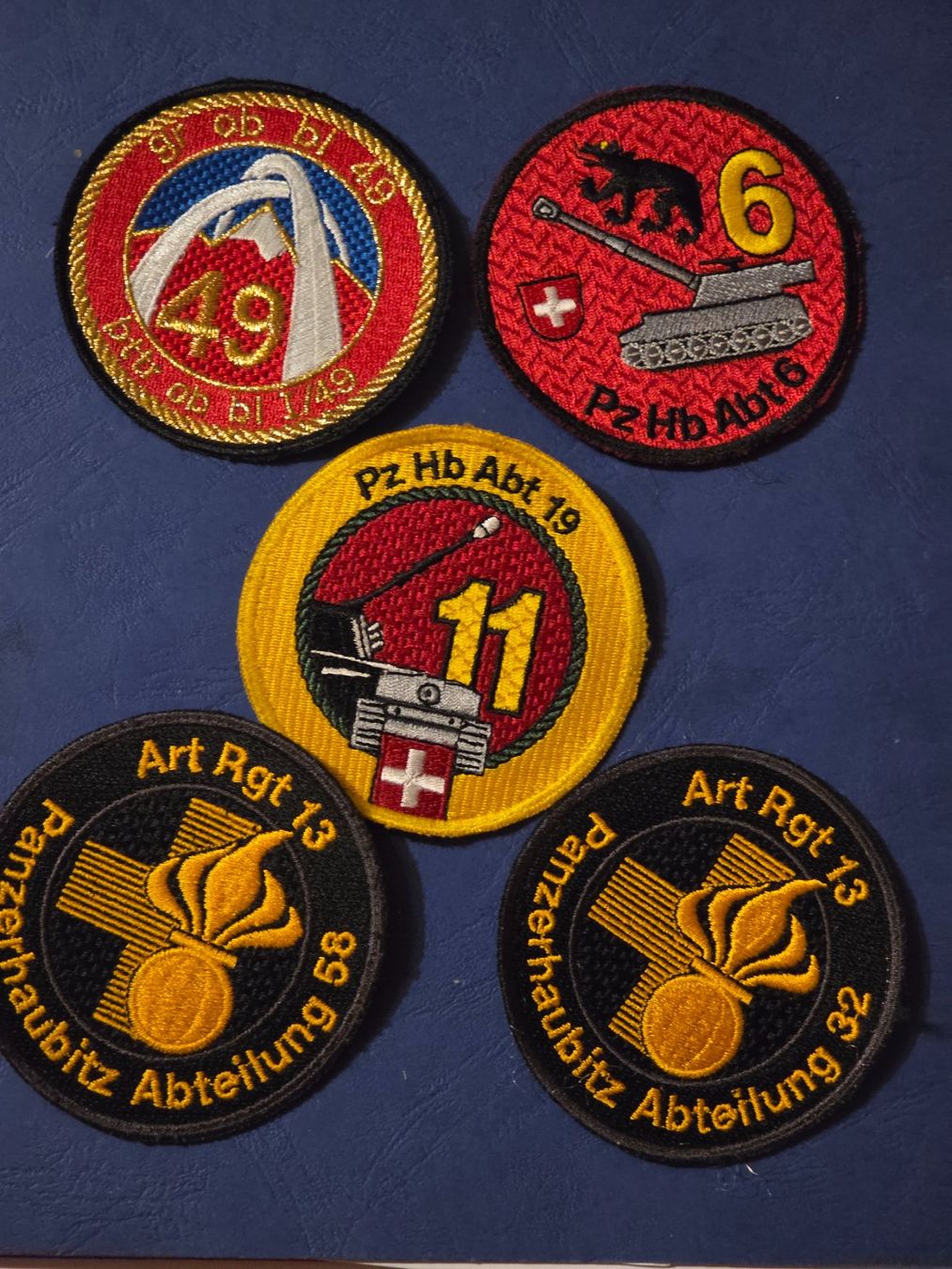 Schweizer Armee Placchette & Badge: 5 Artillerie Abzeichen A95 – Usato da Prangins venduto da AdjEM08
