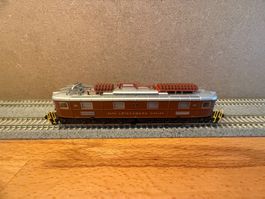 Hobbytrain BLS Ae 6/8 in Braun mit Lötschberg Schriftzug