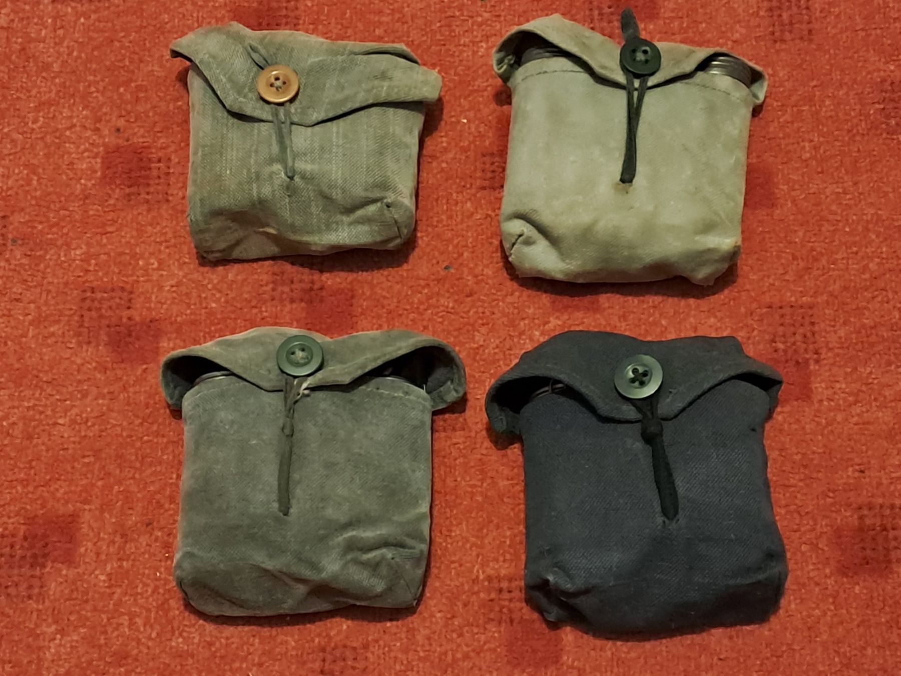 Schweizer Armee Uniformi: Lot von 4 Karabiner Putzzeug – Usato da St.Gallen venduto da Infanteriewerk 1