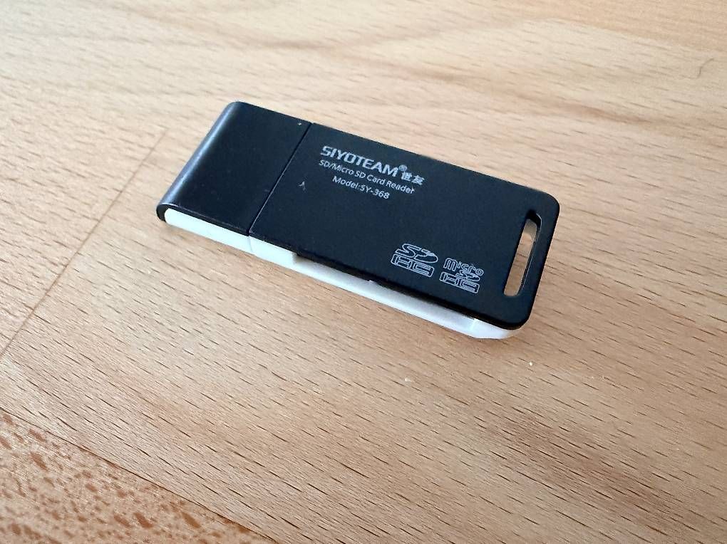 Kartenlesegeräte: Lecteur de cartes USB SIYOTEAM SD / microSD – Gebraucht aus Collombey von malik.bkn