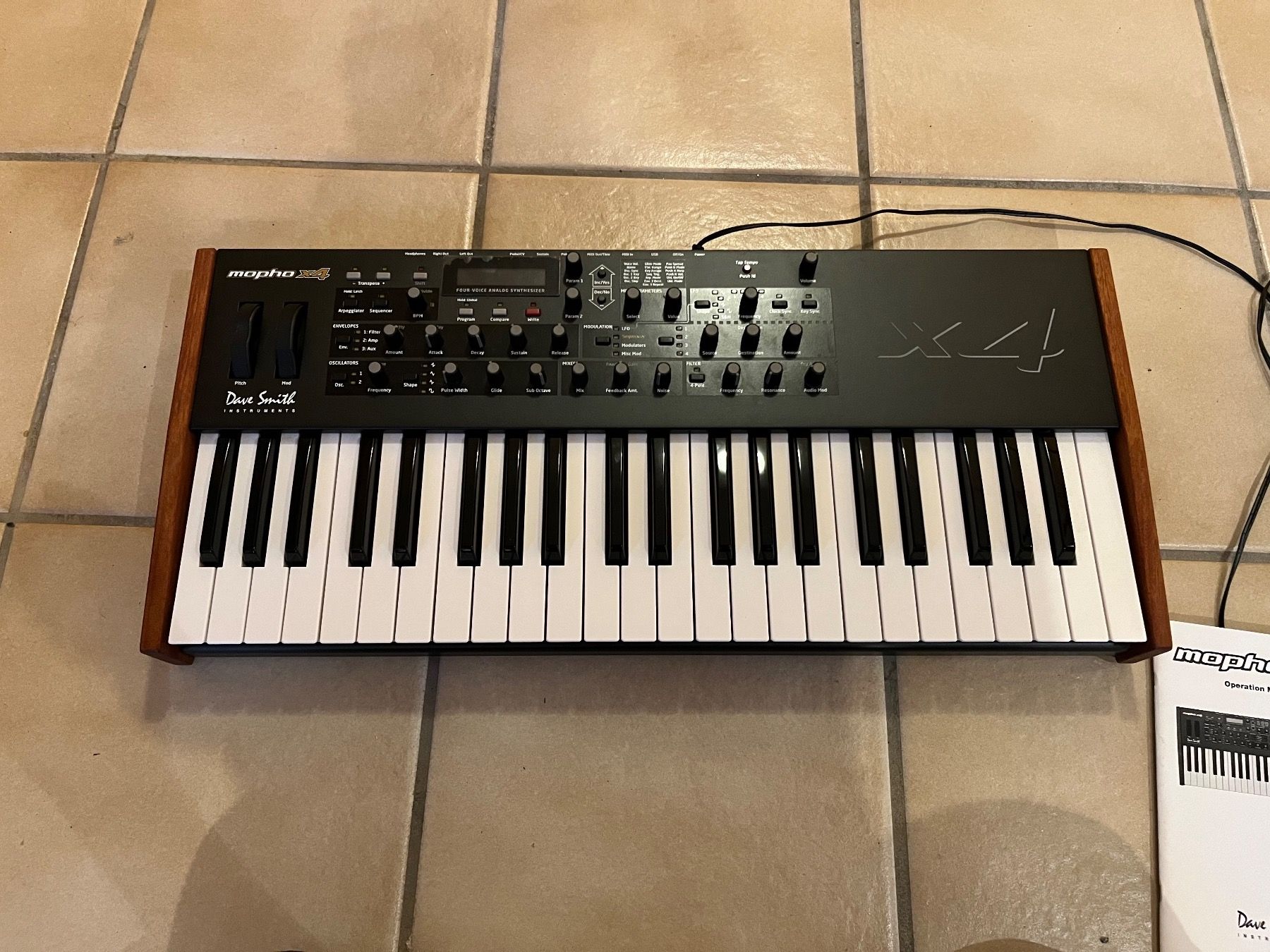 Strumenti musicali: Dave Smith Mopho X4 – Nuovo (secondo la descrizione) da Einsiedeln venduto da Neli28 1
