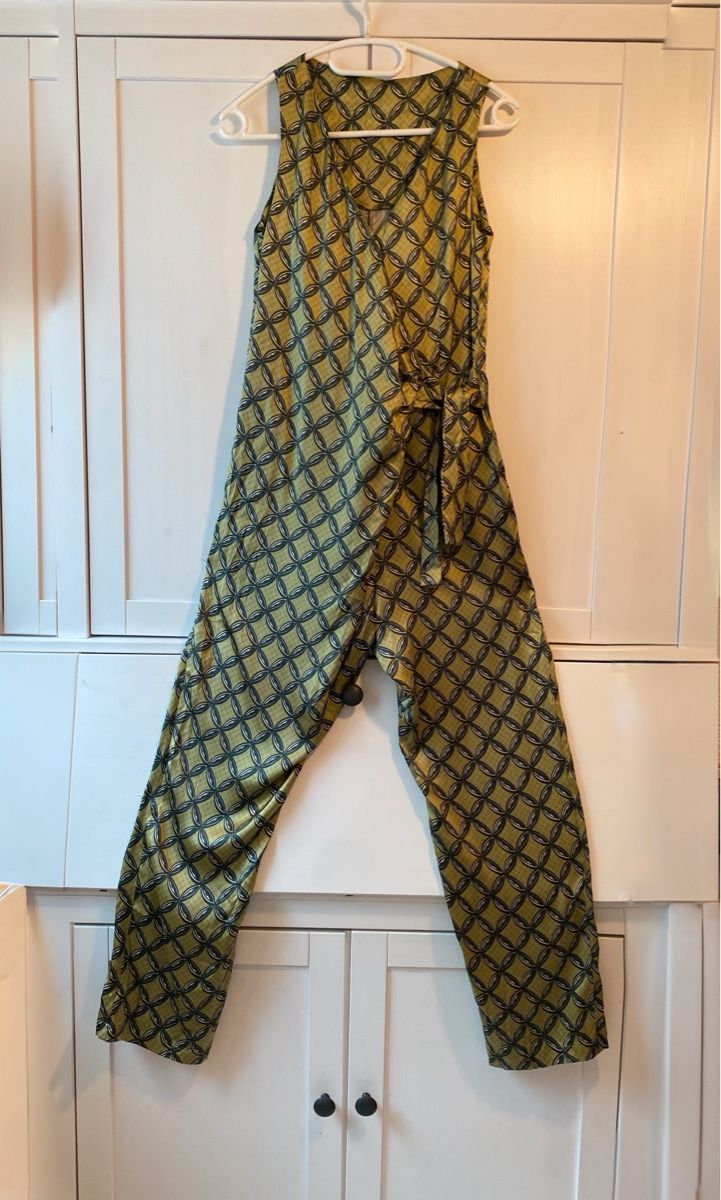 Tute: NUI Silk NP 379.- – Nuovo (secondo la descrizione) da zürich venduto da venezi