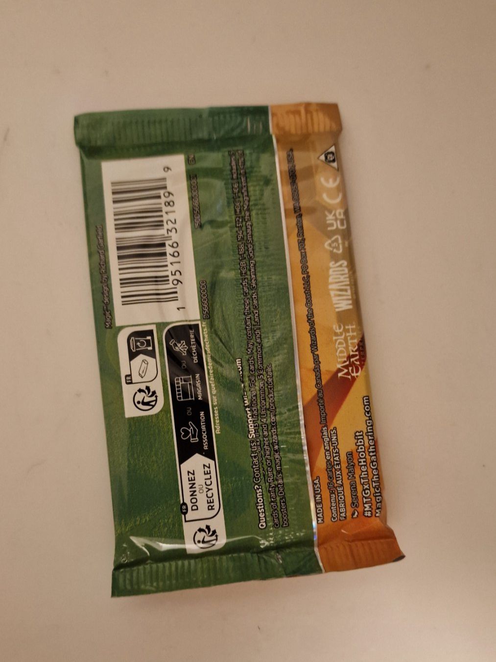 Magic The Gathering Carte collezionabili: Magic the Gathering Hobbit Collector Pack Smaug – Nuovo (secondo la descrizione) da Zürich venduto da Frost. 1
