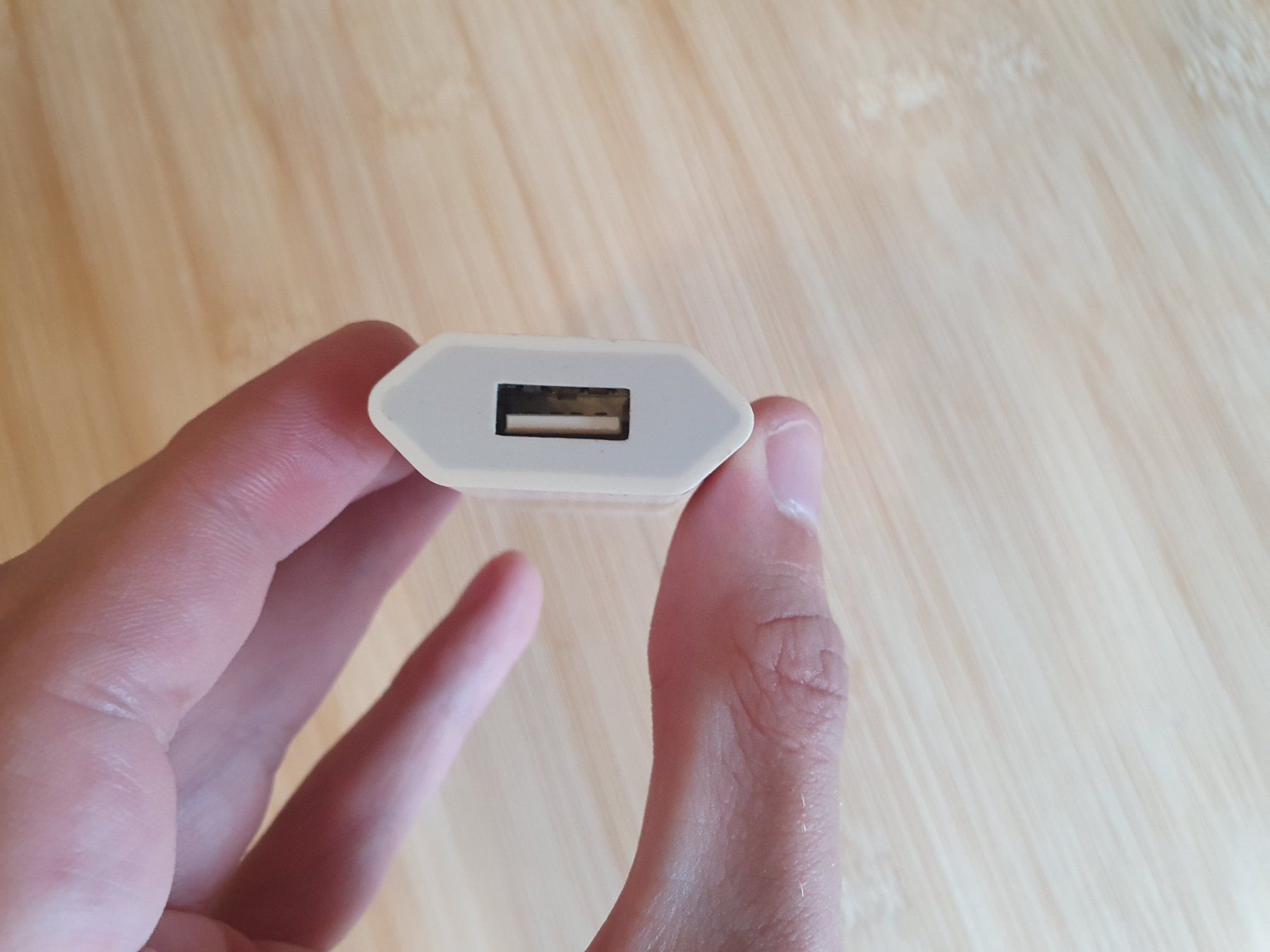 Ladegeräte: Ladeadapter USB – Gebraucht aus Bern von NilsMosi 2