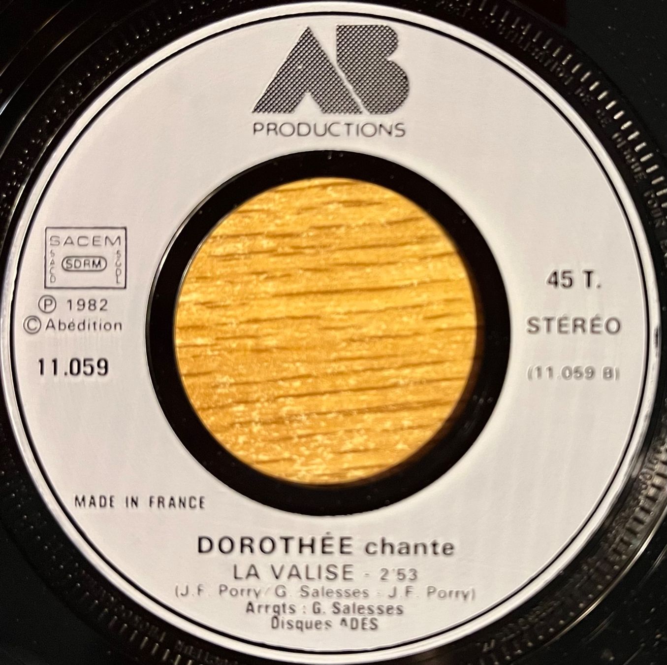 Dischi in vinile: DOROTHÉE - HOU ! LA MENTEUSE – Usato da Bussigny venduto da vinyl-pas-cher 3