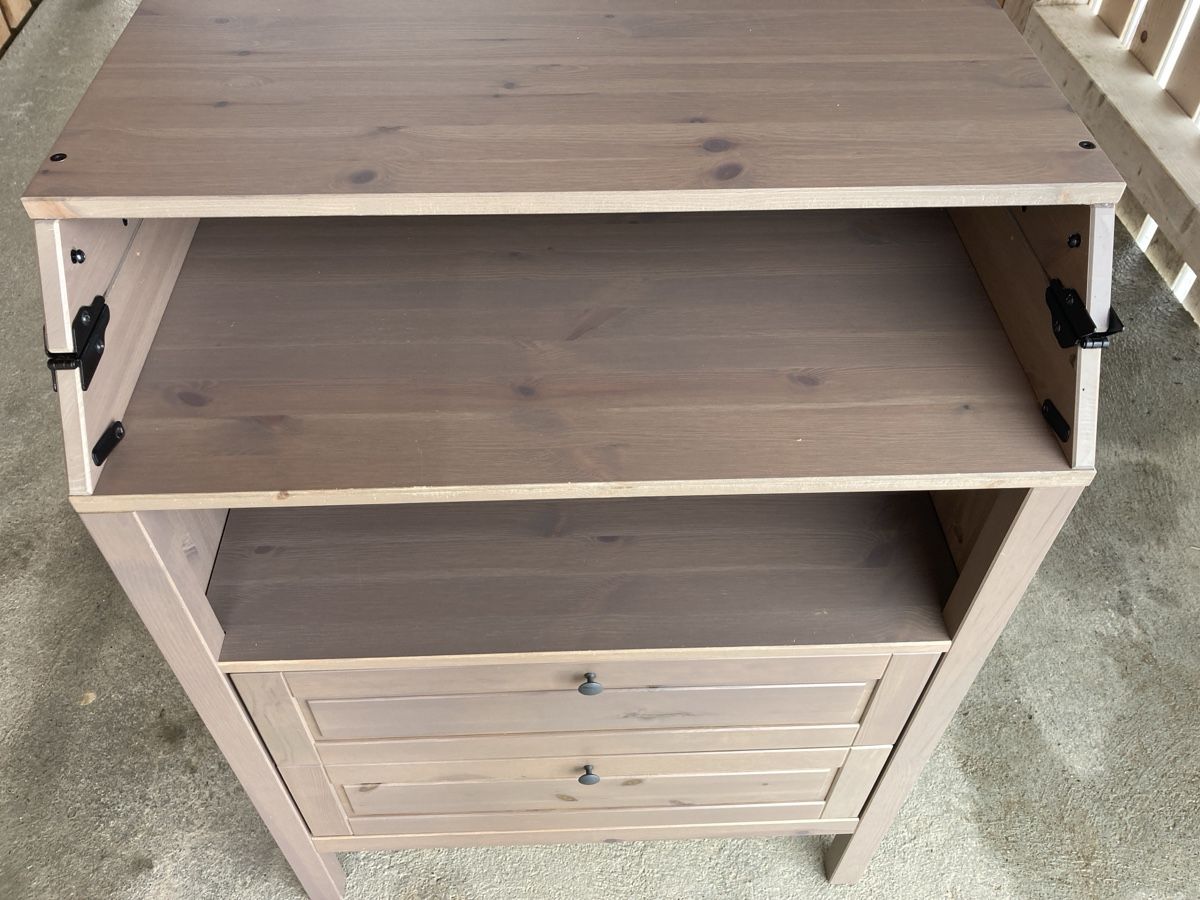 Fasciatoi & Accessori: Wickel Tisch mit Schubladen – Usato da Zweisimmen venduto da design02 1