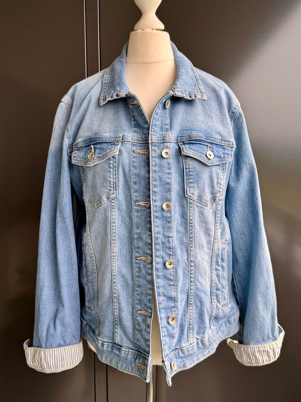 Tom Tailor Giacche: Tom Tailor Jeans Jacke Gr. XL Hellblau – Usato da Rothrist venduto da Fondgruebe