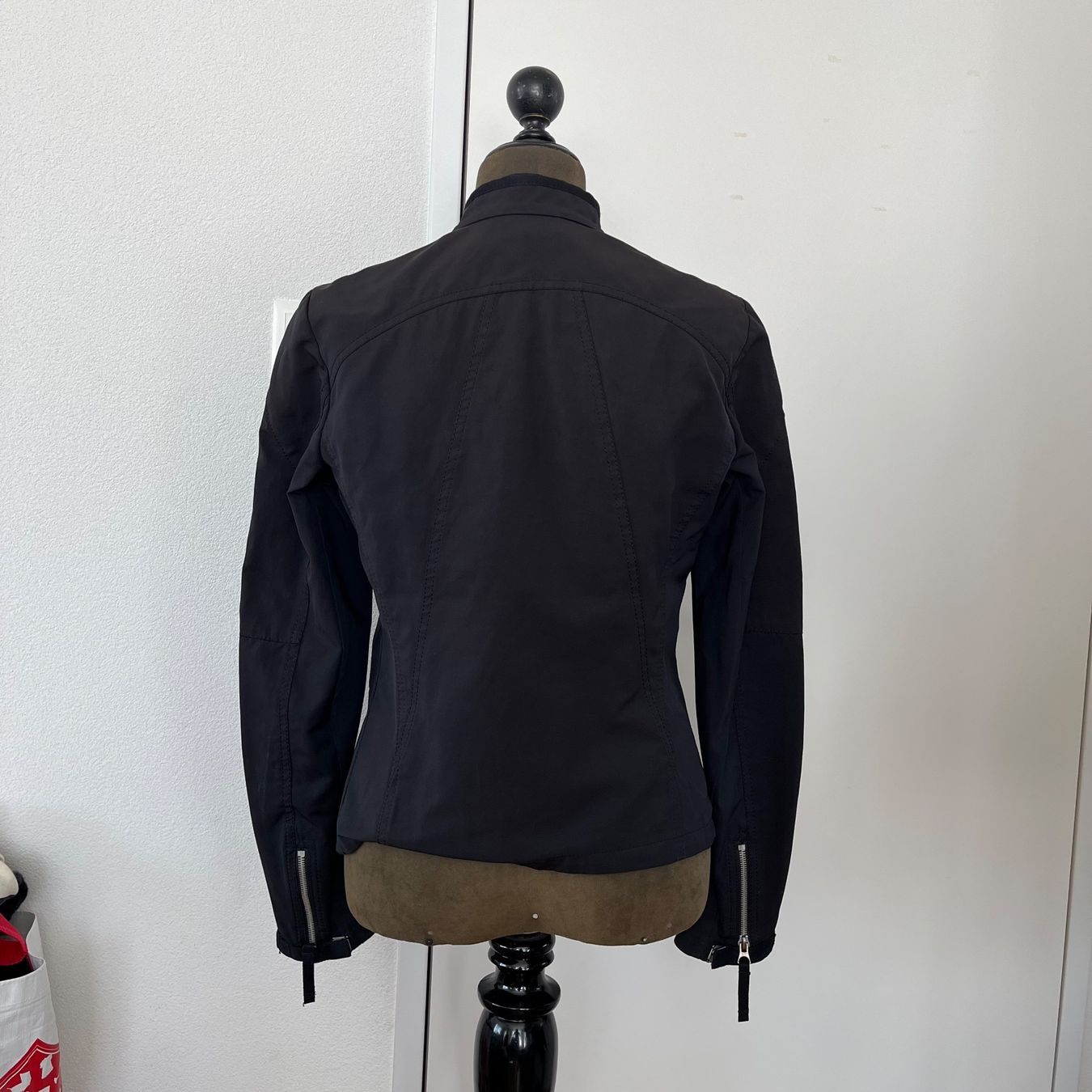 Girbaud Giacche: Marithe Francois Girbaud Schwarze Jacke – Usato da Zug venduto da saskia-chiara 4