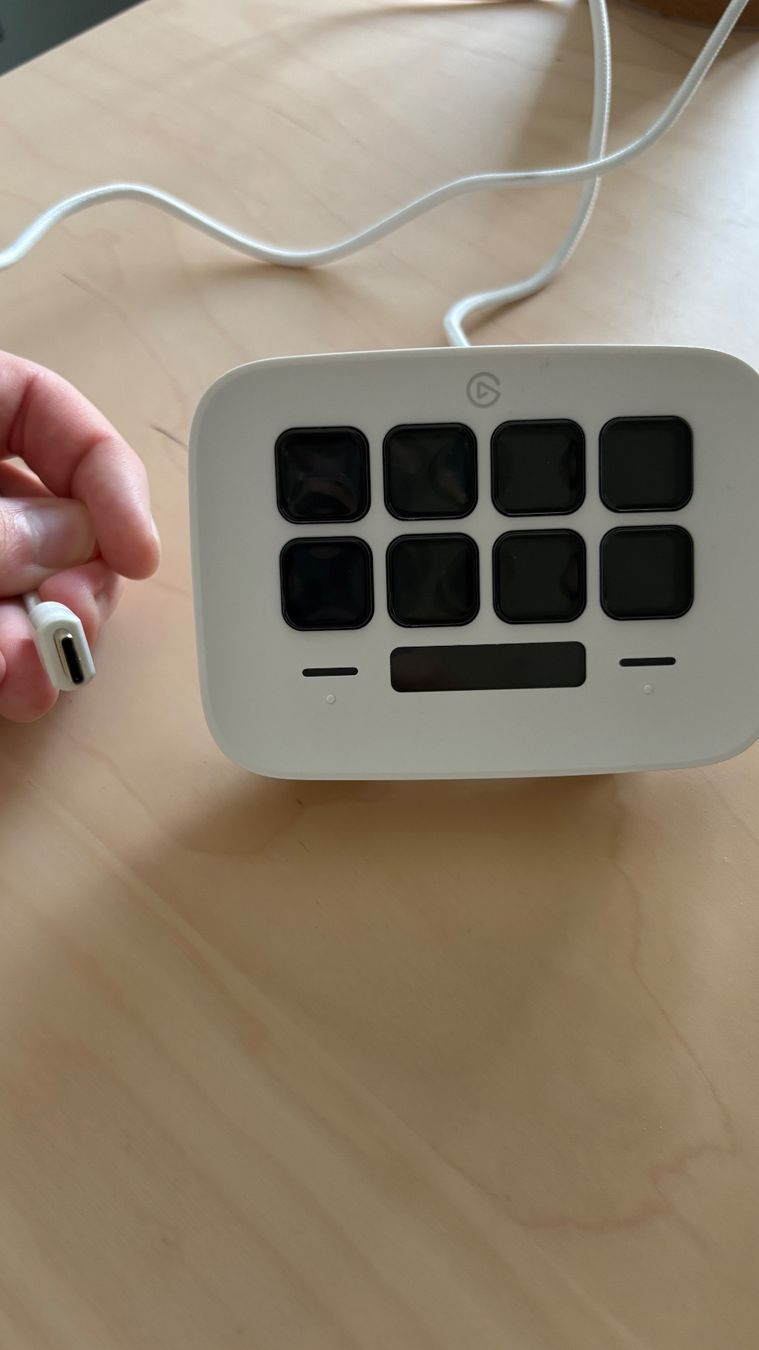 : Elgato Stream Deck Neo, weiss, USB-c – Gebraucht aus Vordemwald von ric_m6vq 1