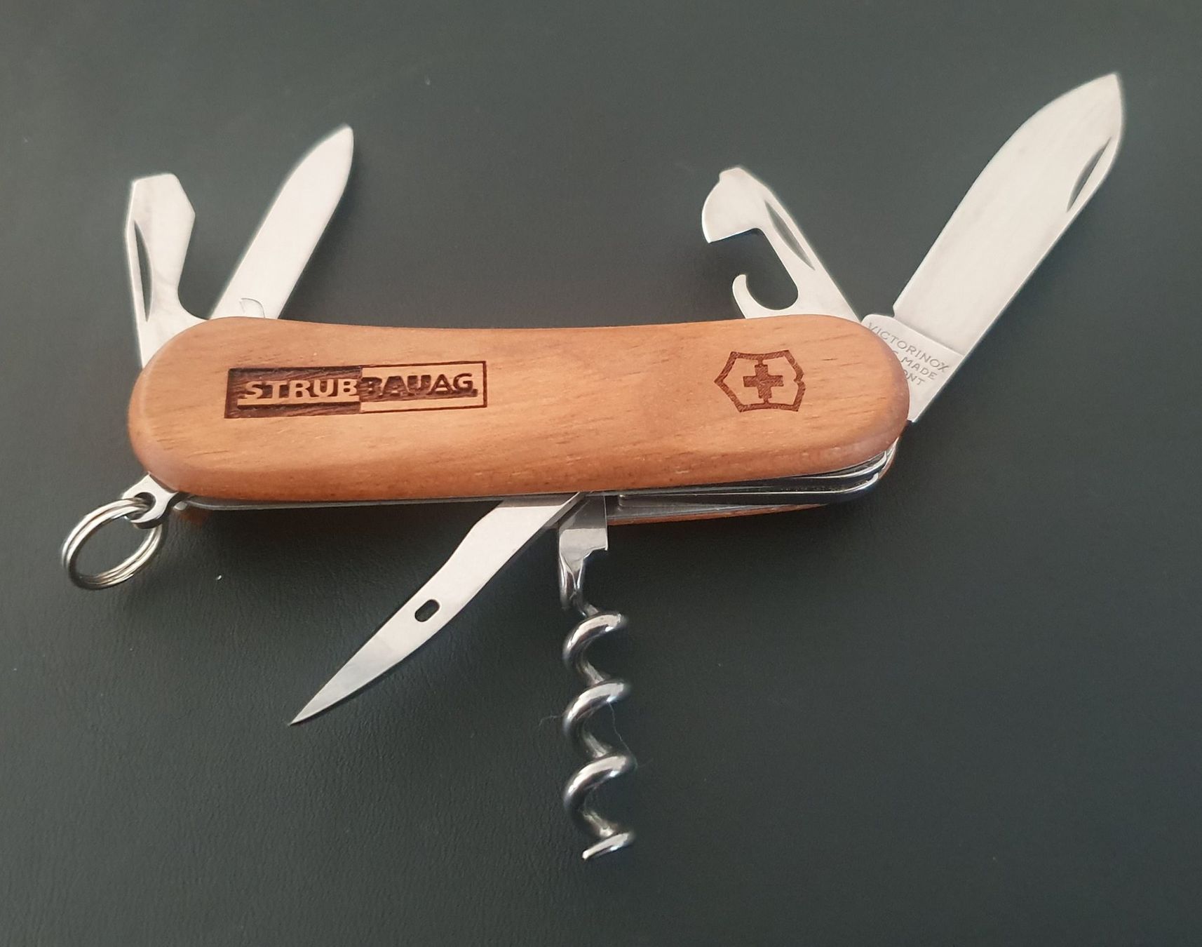 Victorinox Coltelli tascabile: 5 Victorinox Sackmesser mit Logo – Nuovo (secondo la descrizione) da Härkingen venduto da MarianneSi 6