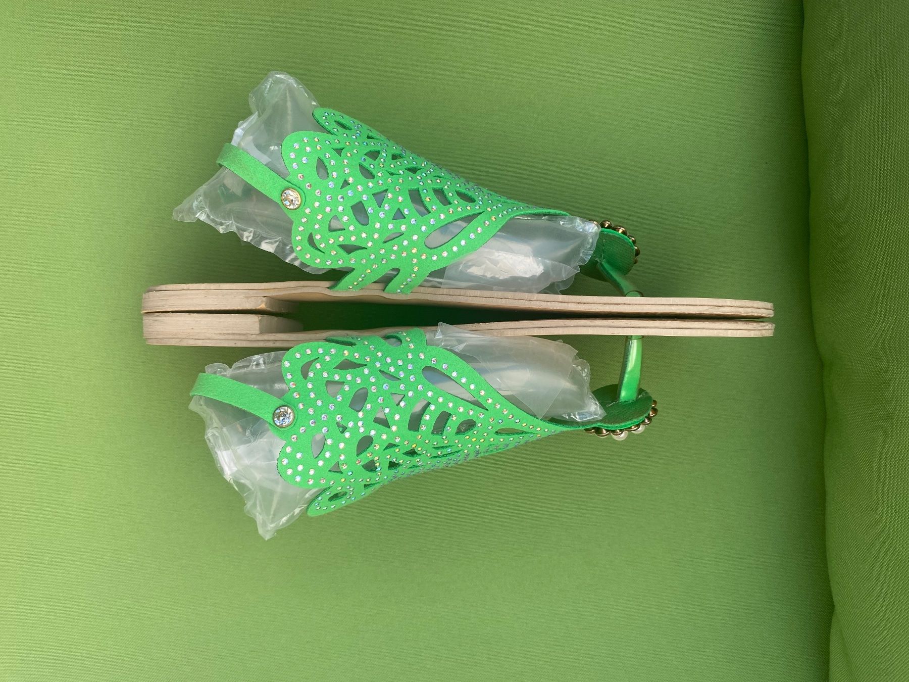 Damenschuhe: SUMMERTIME - stylische Flip-Flops mit Perlen, grün, 39 – Gebraucht aus Winkel von ferrari2022 5