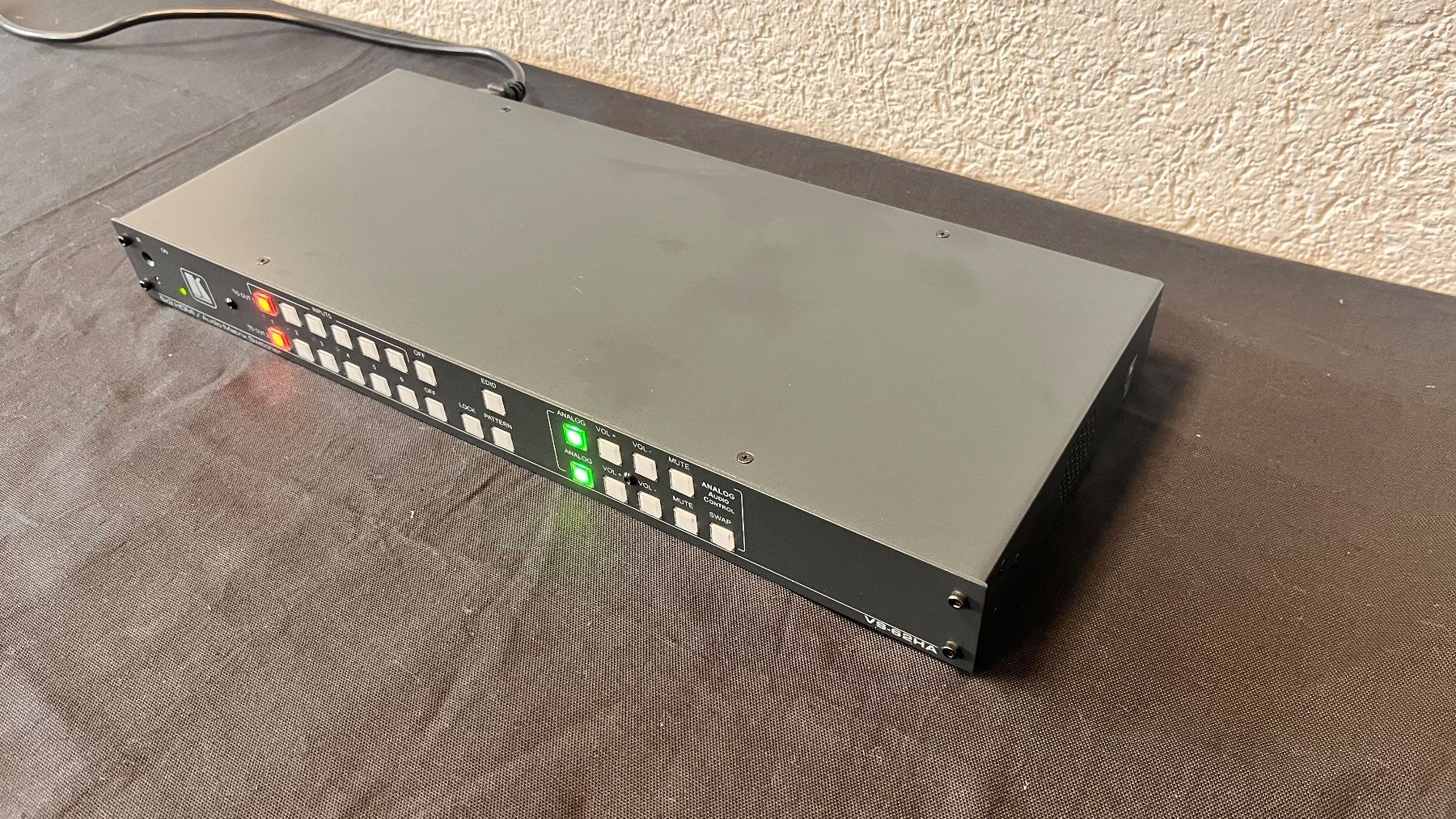 Attrezzatura per studi di registrazione: Kramer VS-62HA – Usato da Bern venduto da NIKA-SYSTEMS 1